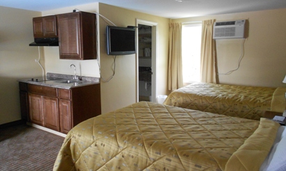 Cape Cod motels – Red Mill Motel kitchenette unit
